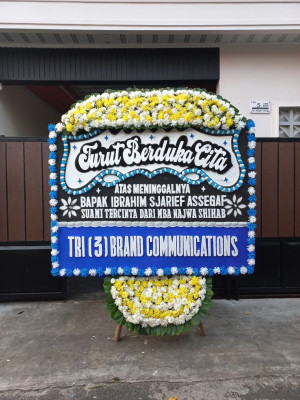 Papan Bunga Duka di Dlingo